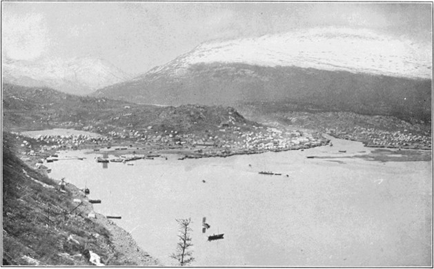 Copyright by E. A. Hegg, Juneau  Courtesy of Webster & Stevens, Seattle  Lake Bennett in 1898