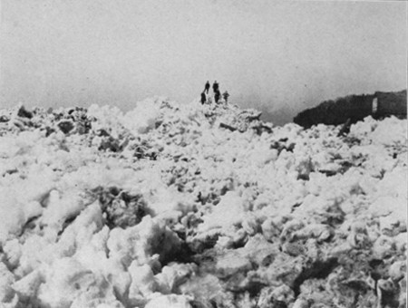 The ICE JAM. 1906, at Lewiston. page 192