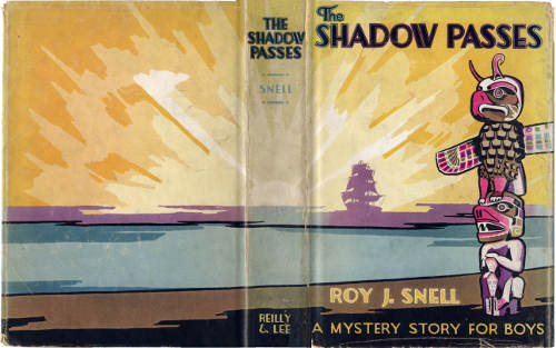 The Shadow Passes: A Mystery Story for Boys