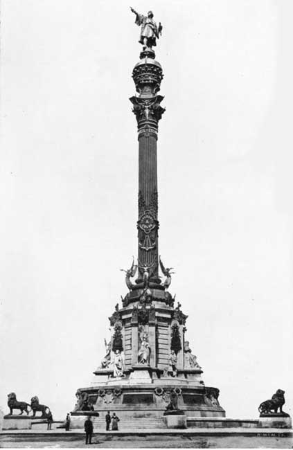 COLUMBUS MONUMENT, PASEO COLON, BARCELONA, SPAIN. 