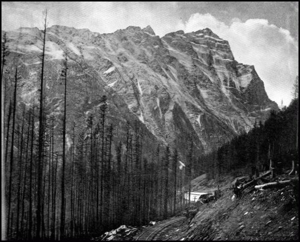 MOUNT MACDONALD, EAST SIDE