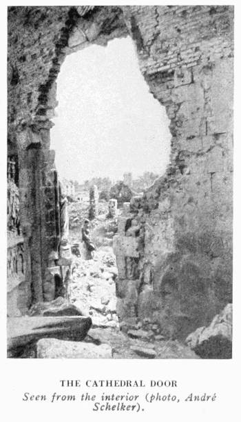 THE CATHEDRAL DOOR Seen from the interior (photo, André Schelker).