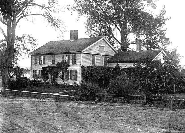 THE HOME IN EAST WEATOGUE