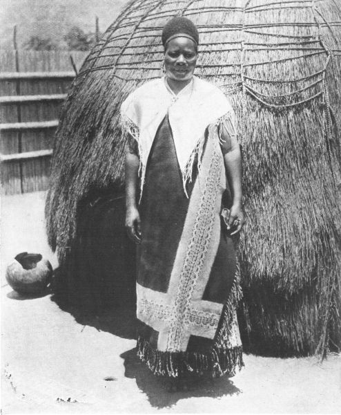 QUEEN TZANEEN, MOTHER OF THE CROWN PRINCE 