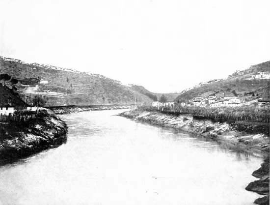 VEDUTA DELL'ARNO E DEL BORGO DI BRUCIANESE. (Fot. I. I. d'Arti Grafiche).