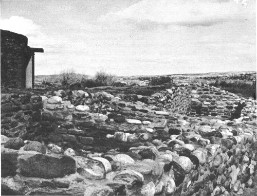 Cobblestone walls at Aztec Ruins.