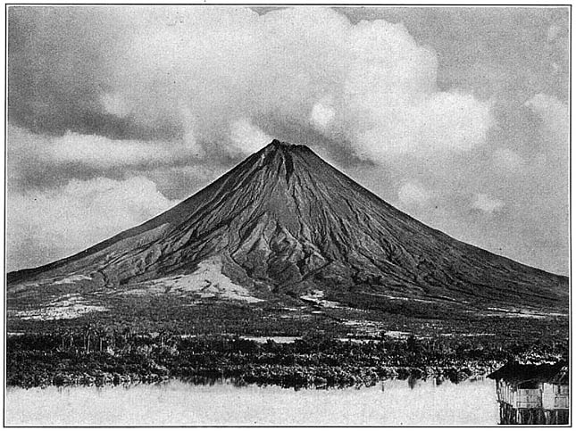 Mayon Volcano, Albay Province