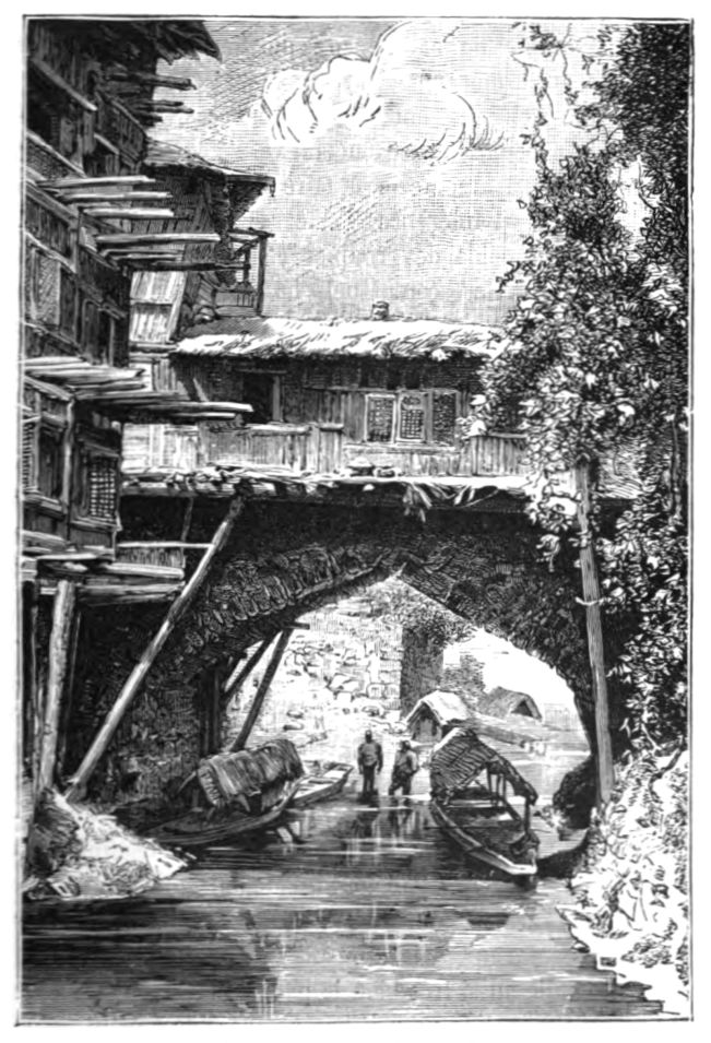 Pont sur un canal à Srinagar.