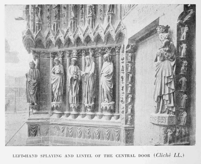 LEFT-HAND SPLAYING AND LINTEL OF THE CENTRAL DOOR (Clich LL.)