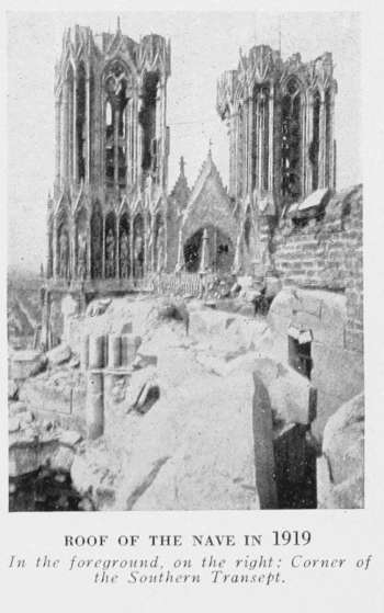 ROOF OF THE NAVE IN 1919
In the foreground, on the right: Corner of the
Southern Transept.